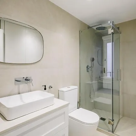 Beautiful Apartment In The Heart Of Madrid Exterior photo