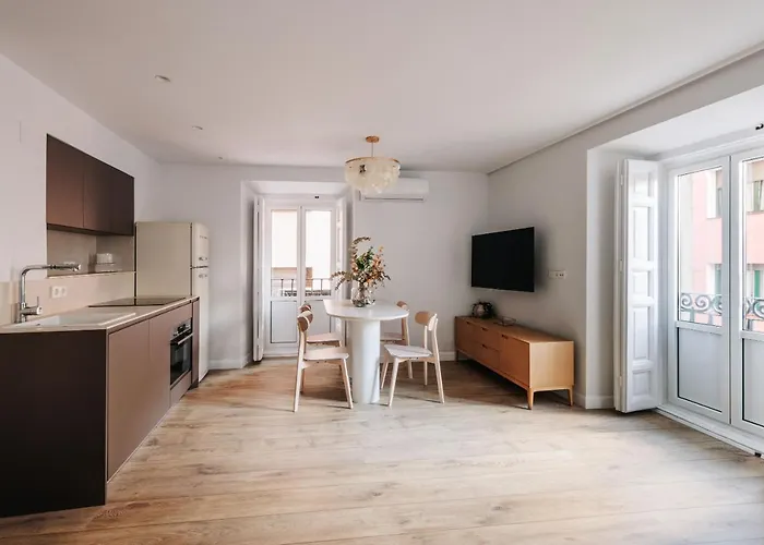 Beautiful Apartment In The Heart Of Madrid