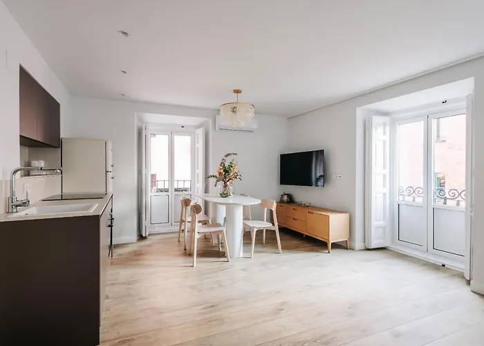 Beautiful Apartment In The Heart Of Madrid